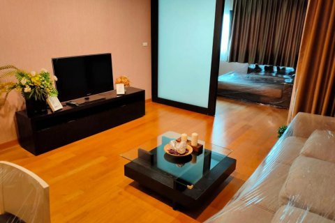 Condo in Sathon, Bangkok, Thailand, 1 bedroom  № 123710
