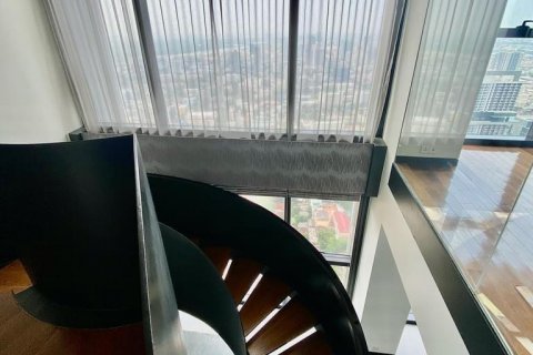 Condominio de 4 dormitorios en Bangkok, Tailandia № 130643 - foto 8