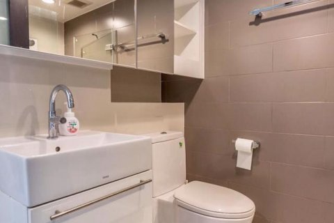 Duplex in Khlong Toei, Bangkok, Thailand 1 Schlafzimmer № 76471 - Foto 15