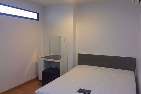 Condominio de 2 dormitorios en Watthana, Bangkok, Tailandia № 76470 - foto 9