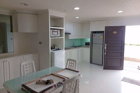 Condominio de 2 dormitorios en Watthana, Bangkok, Tailandia № 76470 - foto 6