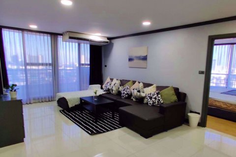 Condo in Watthana, Bangkok, Thailand, 3 bedrooms  № 76469