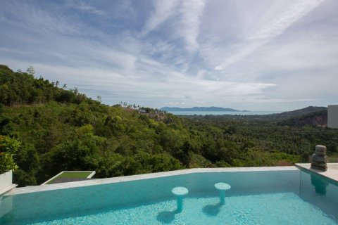 Chalet de 3 dormitorios en Surat Thani, Tailandia № 132398 - foto 3