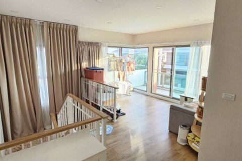 Casa de 4 dormitorios en Bangkok, Tailandia № 132402 - foto 8