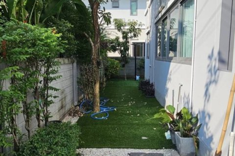Casa de 4 dormitorios en Bangkok, Tailandia № 132402 - foto 4