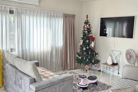 Casa de 4 dormitorios en Bangkok, Tailandia № 132402 - foto 10