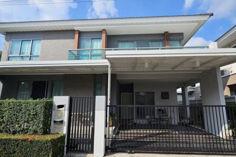 Casa de 4 dormitorios en Bangkok, Tailandia № 132402