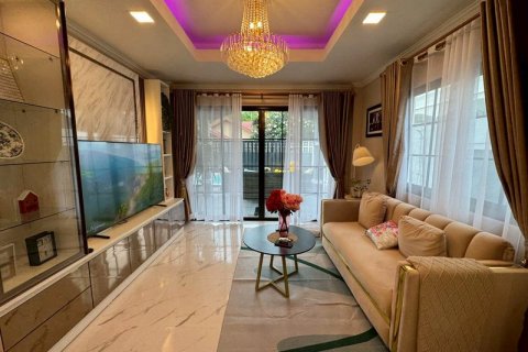 Casa de 5 dormitorios en Pattaya, Tailandia № 125545 - foto 7