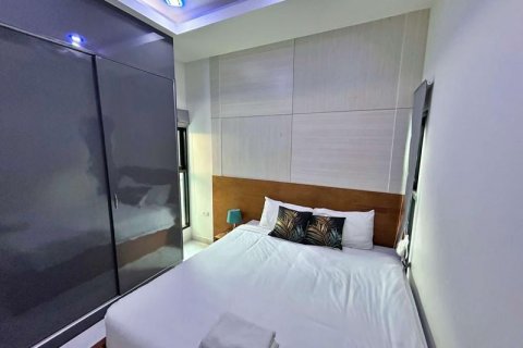 Casa de 3 dormitorios en Pattaya, Tailandia № 125543 - foto 9