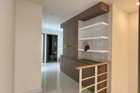 Estudio en el condominio en Bang Sare, Tailandia № 102938 - foto 21