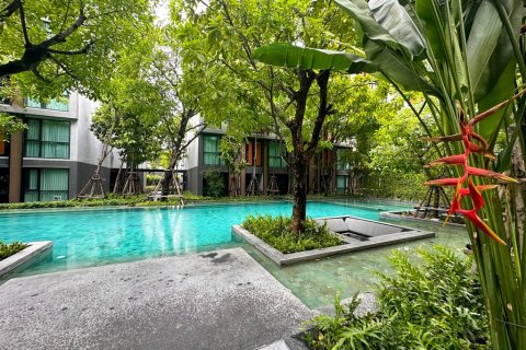 Condominio de 2 dormitorios en Bangkok, Tailandia № 104524 - foto 12