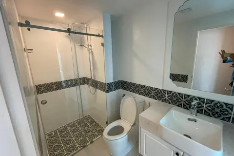 Apartamento de 2 dormitorios en Pattaya, Tailandia № 85095 - foto 10
