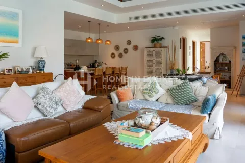 Casa de 4 dormitorios en Phuket, Tailandia № 131418 - foto 4