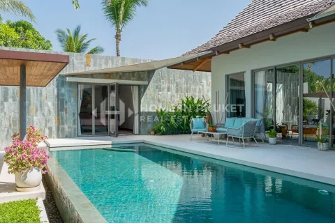 Haus in Phuket, Thailand 4 Schlafzimmer № 131418