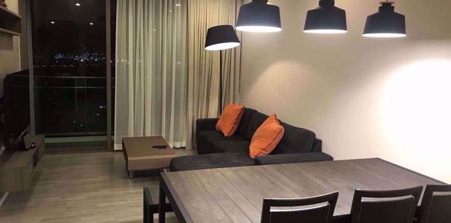 Condominio de 2 dormitorios en Khlong Toei, Bangkok, Tailandia № 76978