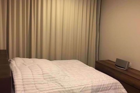 Condominio de 2 dormitorios en Khlong Toei, Bangkok, Tailandia № 76978 - foto 4