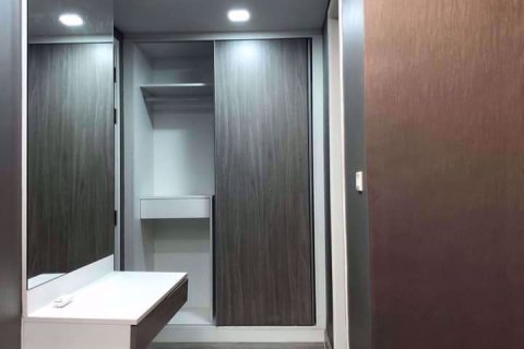 Condominio de 1 dormitorio en Watthana, Bangkok, Tailandia № 76976 - foto 6