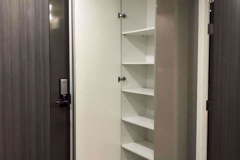 Condominio de 1 dormitorio en Watthana, Bangkok, Tailandia № 76976 - foto 3