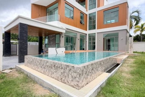 Villa in Phuket, Thailand 4 Schlafzimmer № 144583