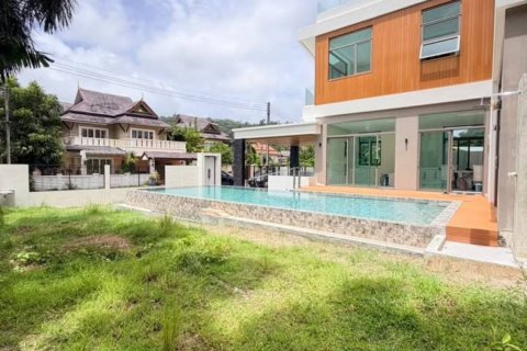 Villa in Phuket, Thailand 4 bedrooms № 144583 - photo 2
