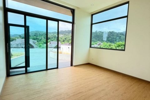 Villa in Phuket, Thailand 4 bedrooms № 144583 - photo 6