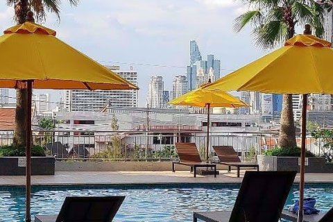 Condominio de 1 dormitorio en Yan Nawa, Bangkok, Tailandia № 76713 - foto 14