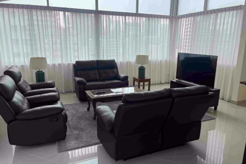 Condominio de 2 dormitorios en Khlong Toei, Bangkok, Tailandia № 76714 - foto 3
