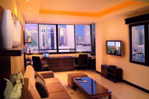 Condominio de 2 dormitorios en Khlong Toei, Bangkok, Tailandia № 76714 - foto 6