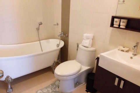 Condo in Pathum Wan, Bangkok, Thailand, 3 bedrooms  № 76712 - photo 7