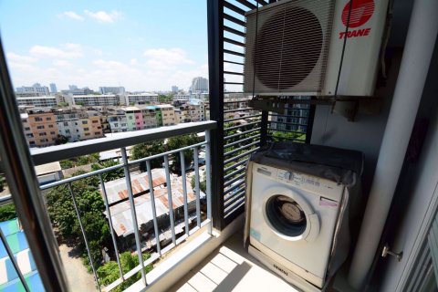 Condominio de 1 dormitorio en Thonburi, Bangkok, Tailandia № 76708 - foto 6