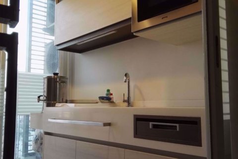 Condominio de 1 dormitorio en Thonburi, Bangkok, Tailandia № 76708 - foto 3