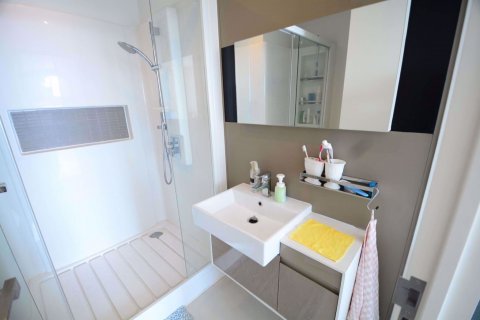 Condominio de 1 dormitorio en Thonburi, Bangkok, Tailandia № 76708 - foto 5