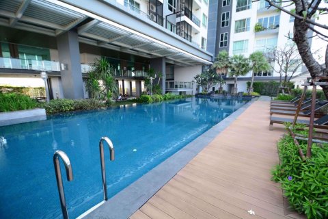Condominio de 1 dormitorio en Thonburi, Bangkok, Tailandia № 76708 - foto 8