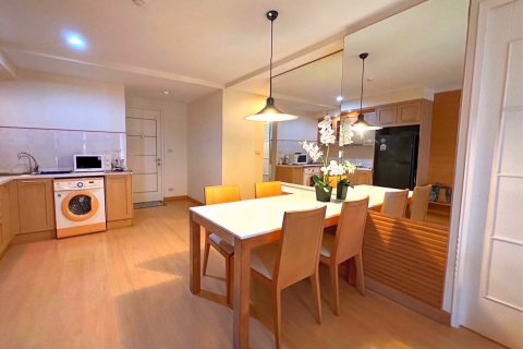 Condominio de 2 dormitorios en Watthana, Bangkok, Tailandia № 81165 - foto 3