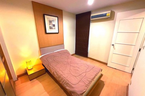 Condominio de 2 dormitorios en Watthana, Bangkok, Tailandia № 81165 - foto 6
