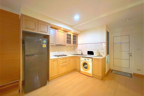 Condominio de 2 dormitorios en Watthana, Bangkok, Tailandia № 81165 - foto 4