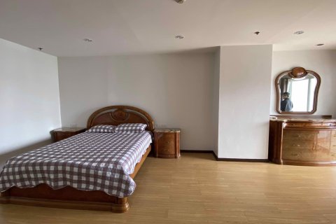 Condominio de 2 dormitorios en Watthana, Bangkok, Tailandia № 81169 - foto 8