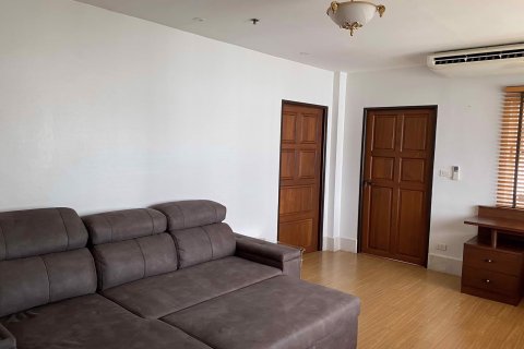 Condominio de 2 dormitorios en Watthana, Bangkok, Tailandia № 81169 - foto 2