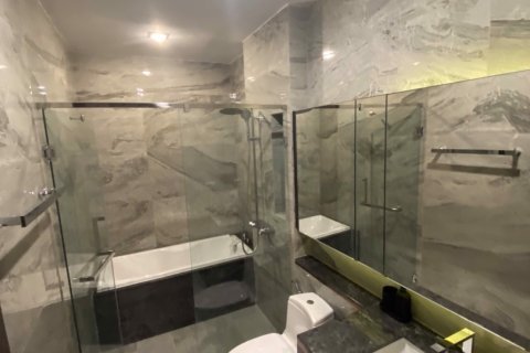 Condominio de 2 dormitorios en Watthana, Bangkok, Tailandia № 81166 - foto 10