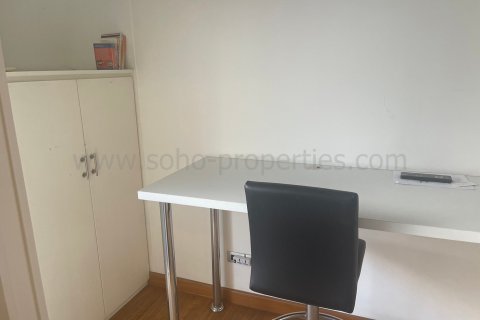 Condominio de 3 dormitorios en Bangkok, Tailandia № 142961 - foto 9