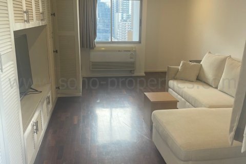 Condominio de 3 dormitorios en Bangkok, Tailandia № 142961 - foto 11