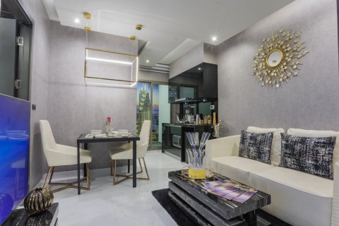 Wohnung in Pattaya, Thailand 383 Schlafzimmer № 130404