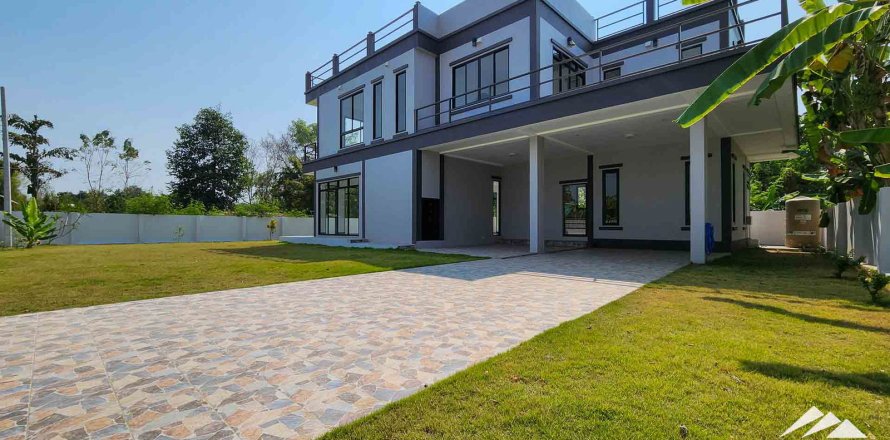 Casa de 5 dormitorios en Chiang Mai, Tailandia № 122815