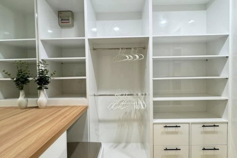 Condominio de 1 dormitorio en Pattaya, Tailandia № 119738 - foto 17