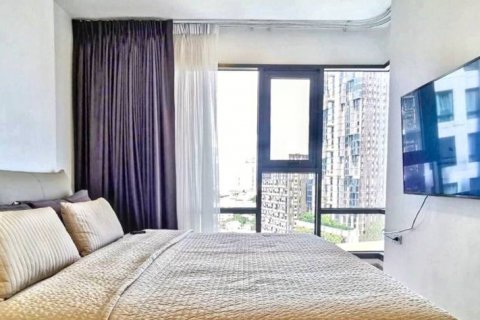 Condominio de 2 dormitorios en Khlong Toei, Bangkok, Tailandia № 125795 - foto 3