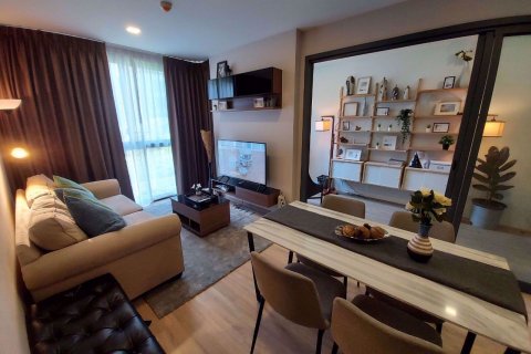 Condo in Bangkok, Thailand, 2 bedrooms in Taka Haus Ekamai 12  № 77947