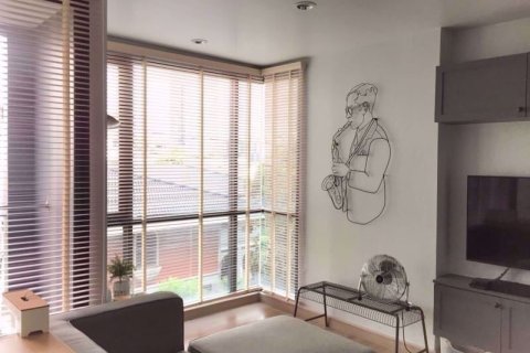 Condominio de 1 dormitorio en Chatuchak, Bangkok, Tailandia № 76648 - foto 3