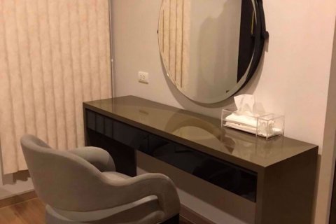 Condominio de 1 dormitorio en Bang Sue, Bangkok, Tailandia № 76650 - foto 4
