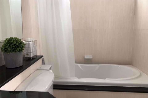Condominio de 2 dormitorios en Watthana, Bangkok, Tailandia № 79544 - foto 10
