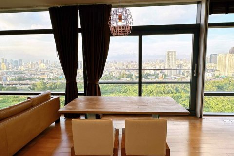 Condominio de 2 dormitorios en Ratchathewi, Bangkok, Tailandia № 79542 - foto 2